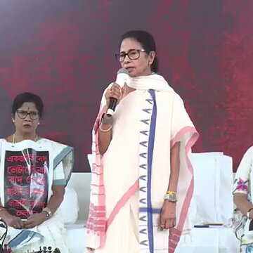 आज से ही मिलेगा 'युवा साथी' का भत्ता, धरना मंच से ममता बनर्जी की बड़ी घोषणा