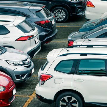 हाउसिंग सोसायटी में बनाना होगा गेस्ट पार्किंग स्पेस, आने वाला है केएमसी का नया नियम