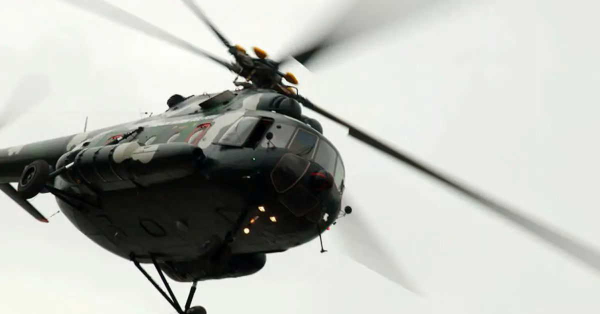 बाढ़ प्रभावितों को बचाने गई वायुसेना का हेलिकॉप्टर गिरा, 7 बच्चों समेत 15 की मौत