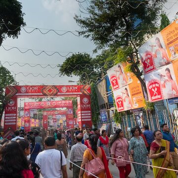 कोलकाता में दुर्गा पूजा पास को लेकर फर्जीवाड़े का आरोप, पुलिस में शिकायत दर्ज करवाने का फैसला