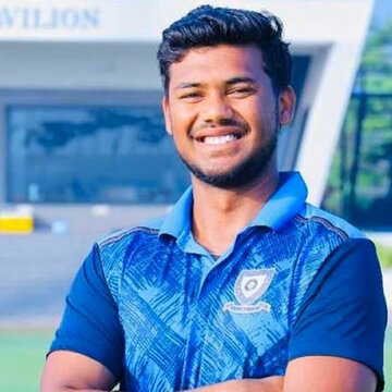 हर गेंद पर छक्के लगाने में माहिर! सीएसके ने 14.20 करोड़ में खरीदा, धोनी के रिप्लेसमेंट बनेंगे कार्तिक ?