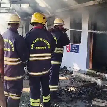 तमिलनाडु में पटाखा फैक्ट्री में बचाव कार्य के दौरान दूसरा धमाका, 13 राहतकर्मी घायल, मृतकों की संख्या 23 हुई