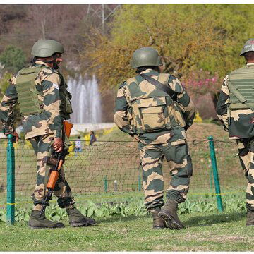 बिहार में शांतिपूर्ण मतदान के लिए केन्द्र सरकार एक हजार कंपनी बल तैनात करने की तैयारी में