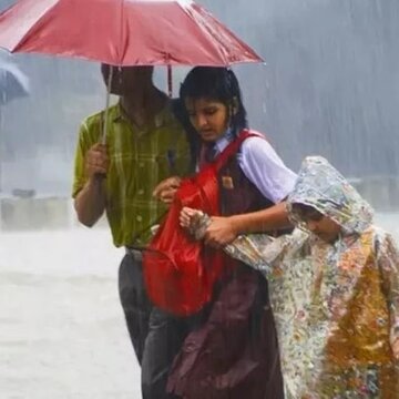 अत्यधिक बारिश के कारण तमिलनाडु में रेड अलर्ट, चक्रवात की आशंका