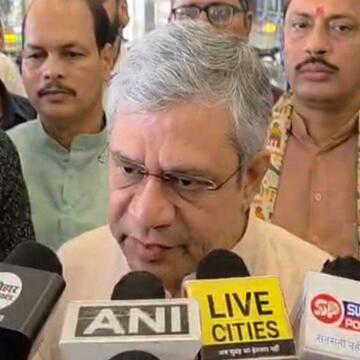 अश्विनी वैष्णव का बड़ा ऐलान: छपरा से दिल्ली के लिए नई एक्सप्रेस ट्रेन शुरू, लंबे समय से थी क्षेत्र की मांग