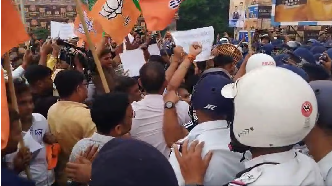 हावड़ा ब्रिज पर यातायात हुआ बंद, क्यों? क्या है वजह?