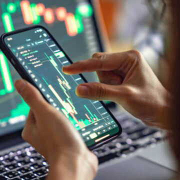 जीरो कर्ज , उच्च लाभांश – मजबूत आधार पर खड़े ये तीन शेयर, 2026 में ध्यान रखें