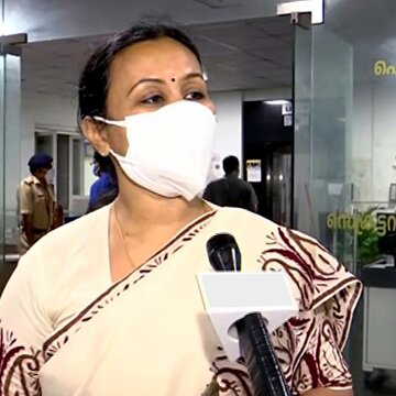 यूडीएफ नेता अदूर प्रकाश पर बरसीं स्वास्थ्य मंत्री वीना जॉर्ज, कहा- महिला विरोधी है उनकी पार्टी की नीति