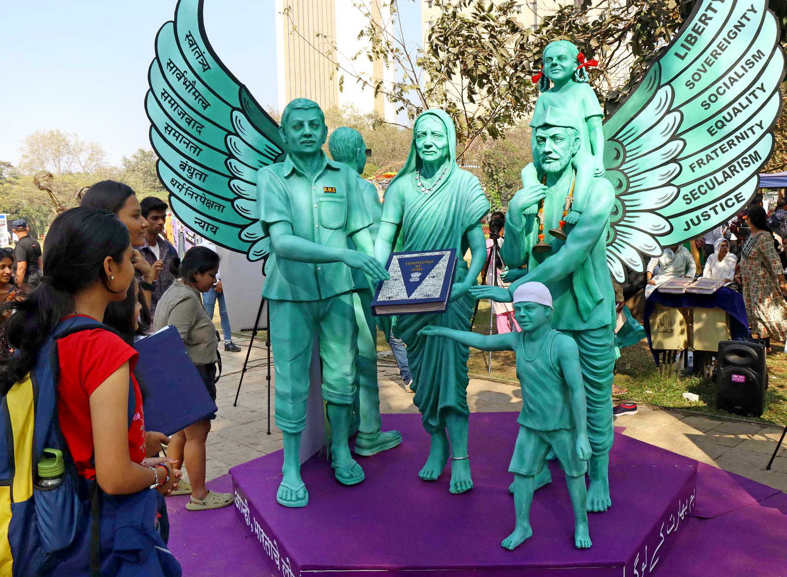 लोकतंत्र की तरह है काला घोड़ा फेस्टिवल, हर किसी को मिलता है मंच