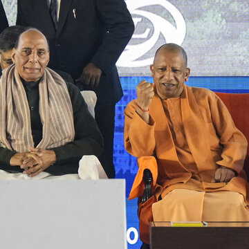 सीएम योगी ने कहा- इलेक्ट्रिक मोबिलिटी से यूपी बनेगा विकास का इंजन