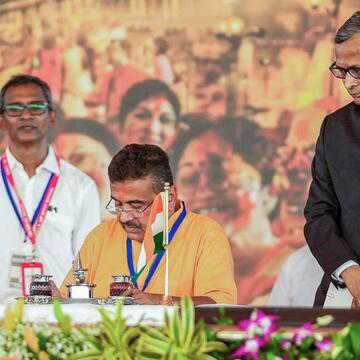 आज नवान्न में मुख्यमंत्री शुभेंदु अधिकारी पहली बार करेंगे प्रशासनिक अधिकारियों और पार्टी के विधायकों के साथ बैठक
