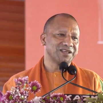 बाबरी ढांचे पर सपना देखने वालों को योगी की चेतावनी!