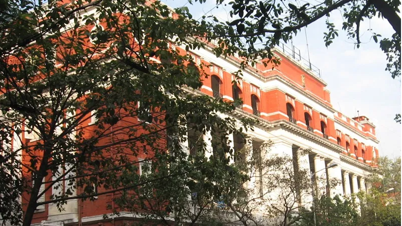 दिल्ली विस्फोट के बाद हाई अलर्ट पर लालबाजार, जारी किए गए कई निर्देश