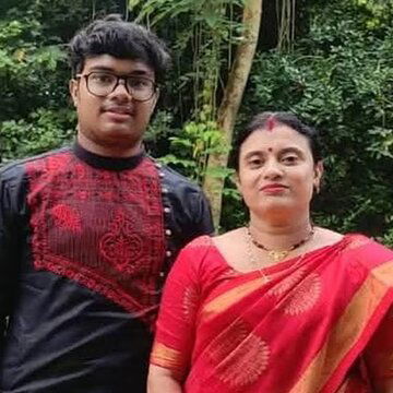 21 साल के जवान बेटे का शव देखकर मां ने किया कुछ ऐसा कि स्तब्ध रह गया परिवार!