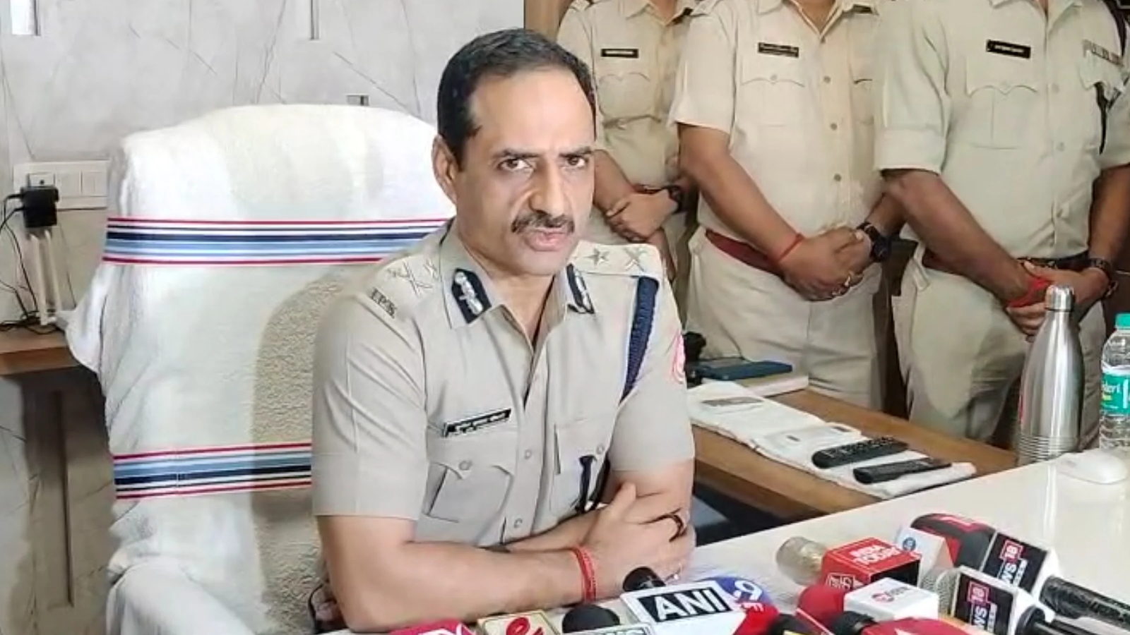 'बंगाल में मेरी बेटी की जान को खतरा...'पीड़िता को ओडिशा ले जाना चाहते हैं उसके पिता?