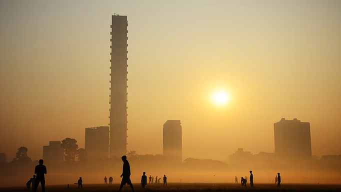 निम्न दबाव के प्रभाव से पश्चिम बंगाल से गायब हुई सर्दियां, कब फिर से महसूस होगी ठंडक?