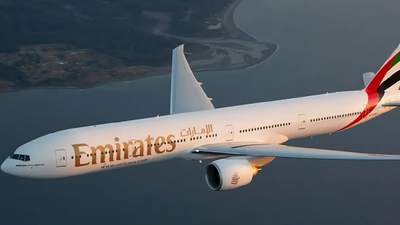 मुंबई से दुबई जा रही फ्लाइट को मिली मिसाइल हमले की चेतावनी, पायलट ने विमान का करवाया 'डबल रिवर्स'