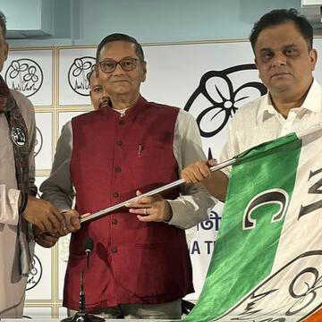 राजनीति में यू-टर्न: तृणमूल में शामिल होकर नेताजी के परपोते ने भाजपा में जाने को बताया ‘ऐतिहासिक भूल’