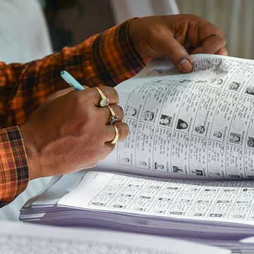 देर रात को जारी हुई मतदाता सूची की सप्लिमेंट्री लिस्ट, कितने लोगों के नाम हटाए गए?