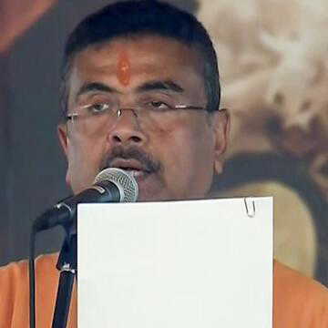 पश्चिम बंगाल के नव-निर्वाचित बनें मुख्यमंत्री शुभेंदु अधिकारी, देखें Video