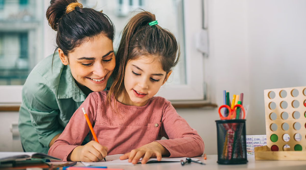 क्या बच्चे का पढ़ाई में बिल्कुल मन नहीं लगता ? इस तरीके से संभालें