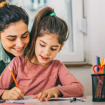 क्या बच्चे का पढ़ाई में बिल्कुल मन नहीं लगता ? इस तरीके से संभालें