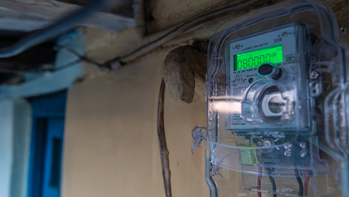 मंत्री के केंद्र में BPL परिवारों को भेजा गया 25-40 हजार रुपए बिजली का बिल