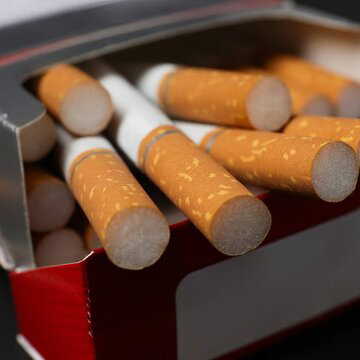 सरकार ने सिगरेट पर बढ़ाया टैक्स, तंबाकू खपत घटाने और राजस्व बढ़ाने का कदम