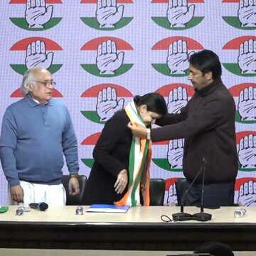 चुनाव से पहले फिर बदल गयी 'मौसम', तृणमूल छोड़ कांग्रेस में शामिल हुई राज्यसभा सांसद मौसम नूर