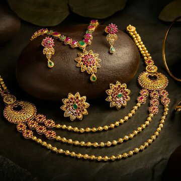 एक झटके में गिरावट : सोने की दोगुनी कीमत से चांदी भी हुई सस्ती