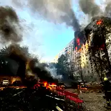 रूसी ड्रोन हमले में तीन बच्चों और उनके पिता की मौत, गर्भवती मां घायलः जेलेंस्की