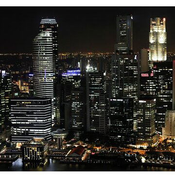 सिंगापुर में यौनकर्मियों को लूटने पर 2 भारतीय पर्यटकों को जेल और 12 बेंत मारने की सजा