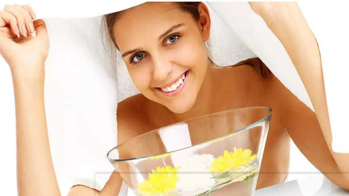 फेस स्टिमिंग त्वचा के लिए क्यों हैं जरूरी?