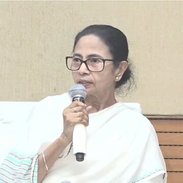 क्यों उत्तर बंगाल न जाकर कार्निवल में शामिल हुई थी ममता बनर्जी - कारण स्पष्ट करते हुए विरोधियों को दिया कड़ा जवाब