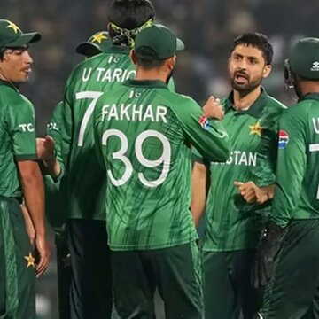 इंडिया का DNA ट्रॉफी जीतना है और हमारा हारना है... पाकिस्तानी दिग्गज ने अपनी ही टीम का उड़ाया मजाक