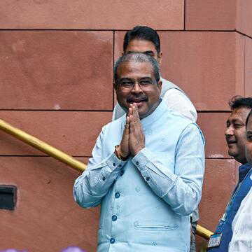 डिलिमिटेशन बिल पर सियासत तेज: धर्मेंद्र प्रधान का नवीन पटनायक पर हमला