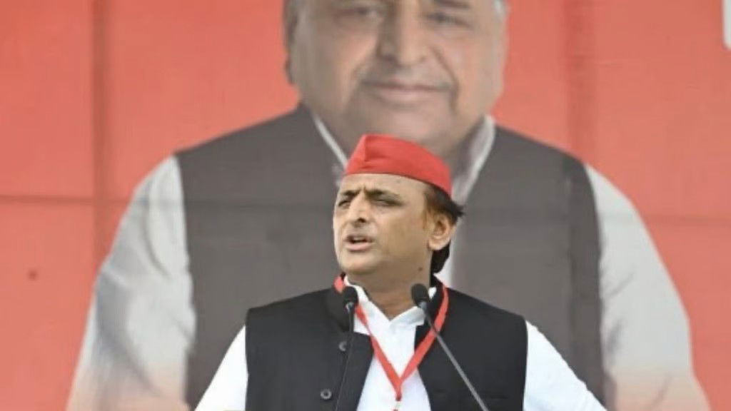 अखिलेश यादव का फेसबुक अकाउंट ब्लॉक, भाजपा पर तीखा हमला