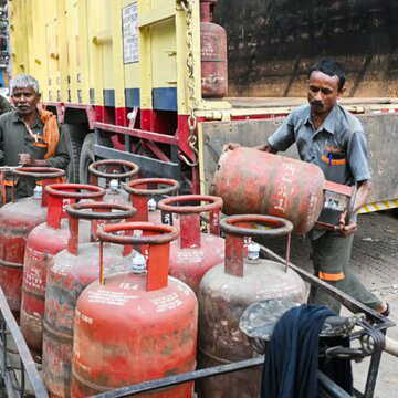 क्या मांग को पूरा करने के लिए देश में 10 किलो के गैस सिलेंडर का विचार?