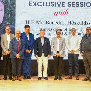 आईस्लैंड के राजदूत बेनेडिक्ट हॉस्कुल्डसन, सिस्टर निवेदिता विश्वविद्यालय का दौरा किया