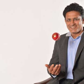 मुझे वरुण को विश्व कप के दौरान ओस से संघर्ष करते हुए नहीं देखना है: कुम्बले