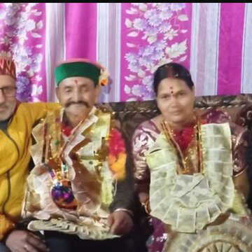 45 साल बाद खोई हुई स्मृति लौटी, गांव लौटकर अपने परिवार से भावुक मिलन