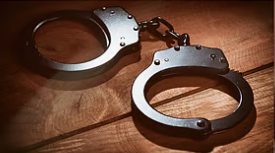 कोलकाता में फर्जी कॉलसेंटर का भंडाफोड़, विदेशी नागरिकों से रुपया वसूलने का चलता था गोरख धंधा