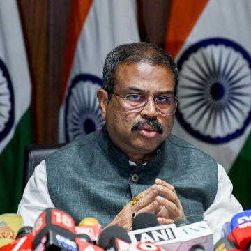 नौतपा के बीच होगी NEET-UG की पुनर्परीक्षा, धमेंद्र प्रधान ने राज्यों को लिखा विशेष पत्र