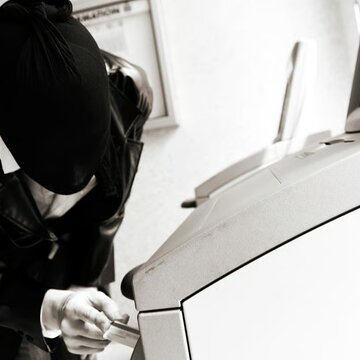 बैंक डकैती की योजना! रेकी के दौरान पकड़े गए दो आरोपी