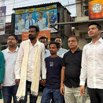 अभिषेक बनर्जी ने माकपा के पूर्व नेता प्रतीक उर रहमान को तृणमूल में शामिल करवाया
