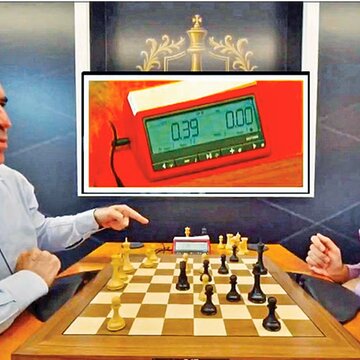 घड़ी देखकर चाल देने को भूल गए और हार का आनंद लेने लगे, क्लच शतरंज का द लेजेंड्स बैटल