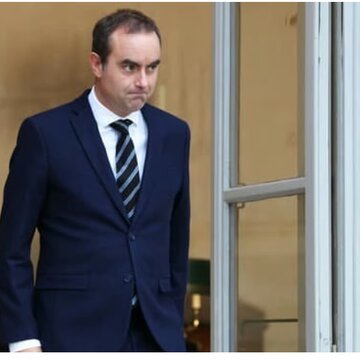 पद संभालने के 1 महीने के भीतर ही प्रधानमंत्री लुकोर्नु का इस्तीफा, फ्रांस में राजनीतिक संकट