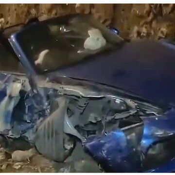 क्या BMW के साथ रेस? पिचक गयी कई करोड़ रुपये की पोर्शे