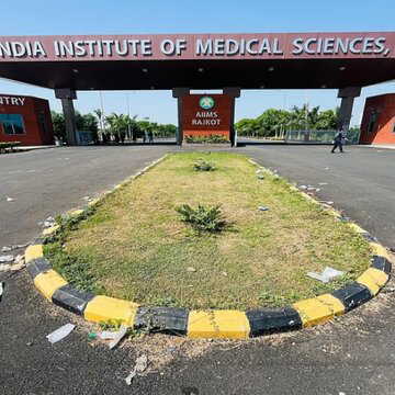 17 पन्नों का सुसाइड नोट, राजकोट AIIMS छात्र की मौत के मामले में पांच सहपाठी गिरफ्तार