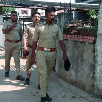 गुजरात के साबरकांठा में दो समूहों में झड़प, 10 लोग घायल, 30 वाहन क्षतिग्रस्त, 20 गिरफ्तार